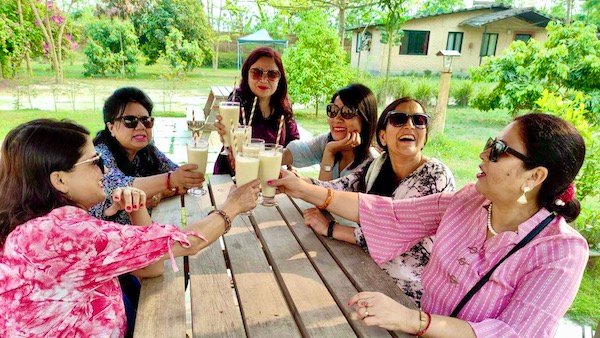 Jungle Reunion in Chitwan National Park